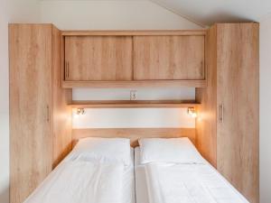 Covered Terrace Chalet at Leukermeer