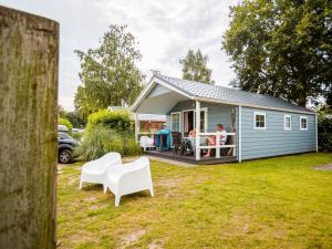 Covered Terrace Chalet at Leukermeer
