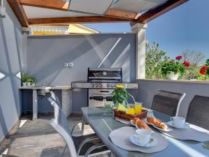 Holiday Home in Gali ana with Pool & Beach