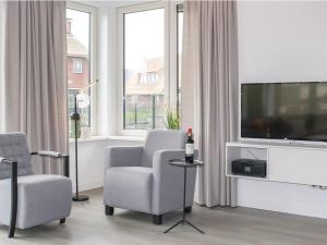 Villa in Friesland with Waterfront Jetty