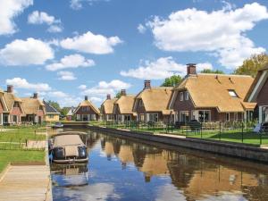 Villa in Friesland with Sauna & Bubble Bath