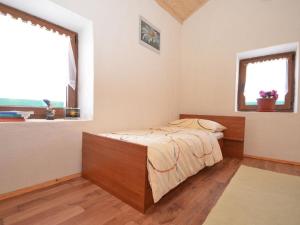 Snug Holiday Home in Starigrad with Private Garden 
