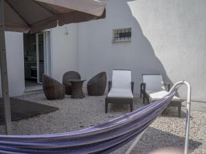 Villas Villa in Montauroux with Pool and Forest Views : photos des chambres