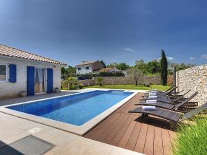 Comfortable villa with private swimming pool, table football, 8 km from Labin