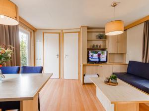 Cozy chalet on the Leukermeer