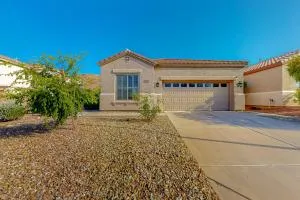 Silver Fox Seclusion - Laveen