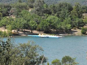 Villas Villa in Montauroux with Pool and Hill Views : photos des chambres