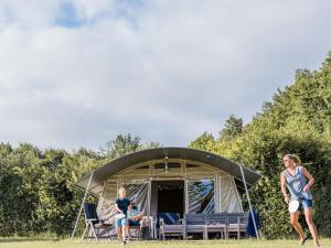 Tent Lodge in Nommern near Forest