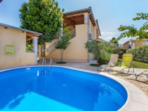 Holiday Home in Vodnjan with Private Pool 