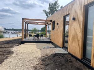 Luxury Lodge with Beach View