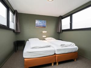 Holiday Home on Texel with Garden Terrace