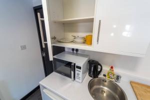 Modern studio available close to the city