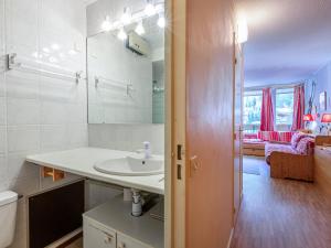 Appartements Studio bien entretenu pour 3 avec balcon | Proximite pistes et centre de Val d'Isere - FR-1-519-36 : photos des chambres