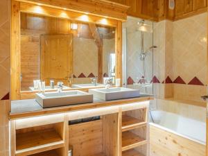 Chalet skis aux pieds avec jacuzzi et sauna - FR-1-645-41