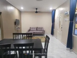 Delisha Homestay Private Pool - Kuala Berang