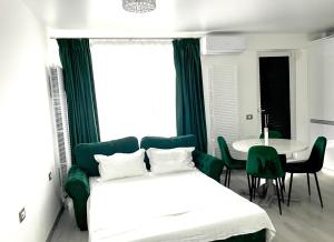 Studio Philip by Alezzii Nord 10
