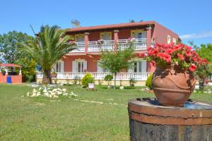 Giannis and Fridas Garden Corfu Greece