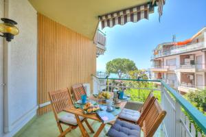 Casa Emma With Sea Glimpse - Happy Rentals