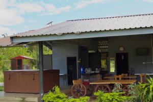 Lorenzos Farm and Leisure
