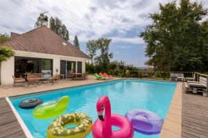 Maisons de vacances La Belle Salisienne - Maison vue montagne et piscine : photos des chambres