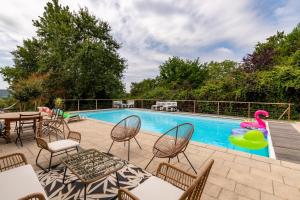 Maisons de vacances La Belle Salisienne - Maison vue montagne et piscine : photos des chambres