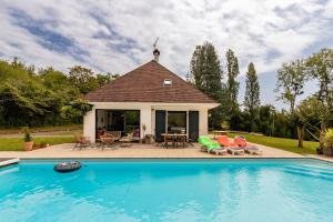 Maisons de vacances La Belle Salisienne - Maison vue montagne et piscine : photos des chambres