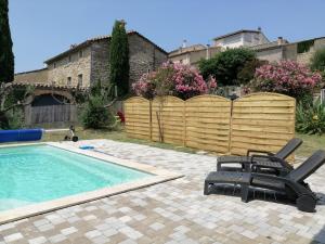 Maisons de vacances Petite villa avec piscine chauffee : photos des chambres