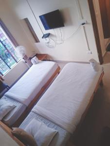 Hotel Travellers INN