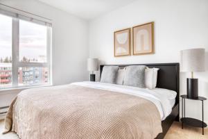 Redmond 1br w gym bbq nr Town Center SEA-507