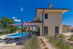 Villa MERAVIGLIA with private pool 