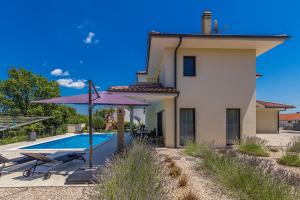 Villa MERAVIGLIA with private pool