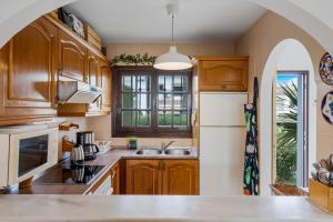 La Campana Mijas with pool by Costarentals - Ref 222