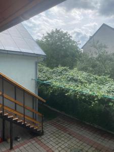 Гостинний двір у дядька Івана