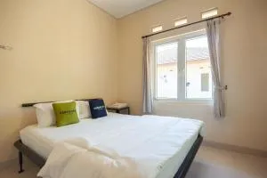 Urbanview Resort Adang Zecky Cisarua Puncak by RedDoorz - Sampal 2