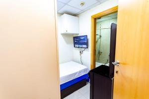 Budget Rooms With Private Bathroom for girls only in Dubai, Marina