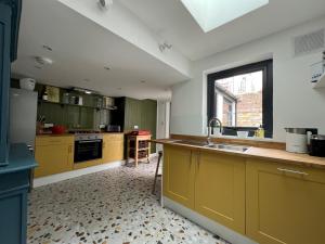 Sea Haven Stylish Beach Oasis - Pass the Keys