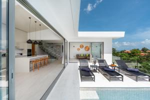 Sunrise view, 4 bedroom, infinity pool, villa in Bo Phud, Koh Samui