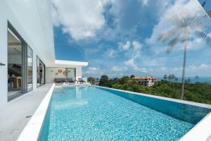 Sunrise view, 4 bedroom, infinity pool, villa in Bo Phud, Koh Samui