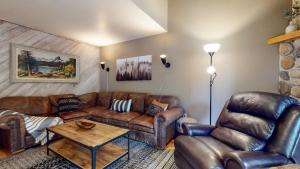 La Vista Blanc #16 condo