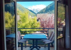 Appartements Appart 6 personnes esprit chalet vue sur montagne : photos des chambres