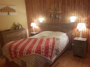 Appart 6 personnes esprit chalet vue sur montagne