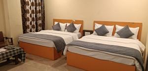 The JH Hotel Mountabu - 200 mtrs from Nakki Lake