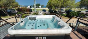 Floating House Sea Queen