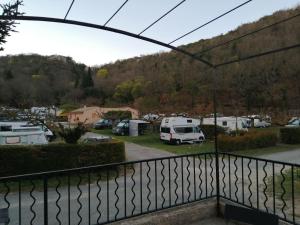 Campings CAMPING LE VALLON DU LUBERON : photos des chambres