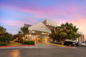 Best Western Plus Austin Central