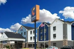 Comfort Inn & Suites Kenosha-Pleasant Prairie - بيلستانت برايري
