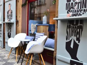 Chateau 9 Apartments by Adrez