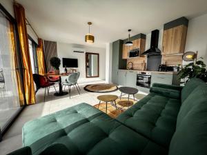 Appartements Porticcio Vacations - Terrasse, Piscine, Jacuzzi, Clim - by TGB : photos des chambres