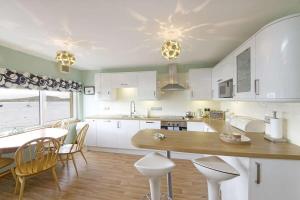 Esplanade Court Holiday Apartments