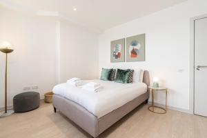 Stylish 1 bed flats in Soho, next to Piccadilly Circus and Trafalgar Square